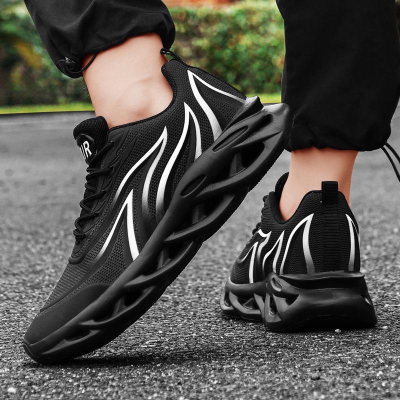 Autumn new versatile trend fashion casual shoes four-color flame breathable heightening mesh sneakers