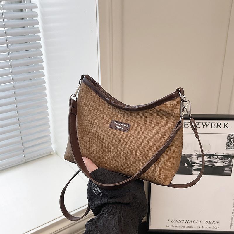 

Autumn high-end niche design retro women s handbag 2025 new fashion shoulder bag versatile messenger bag