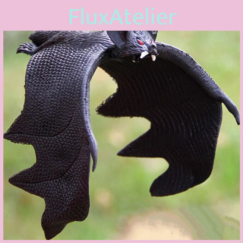 Spooky Hanging Rubber Vampire Bat Halloween Party Prop Decoration