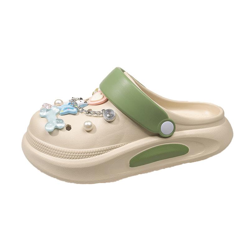 Odnímatelné silné dírkované boty pro léto pro ženy nové domácí protiskluzové zvyšující plážové kreslené chladné pantofle pro venkovní nošení