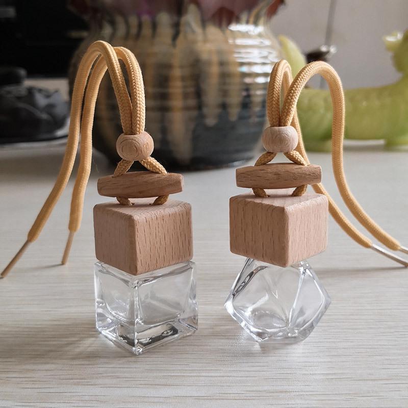 Square Glass Car Perfume Pendant Bottle with Beechwood Lid
