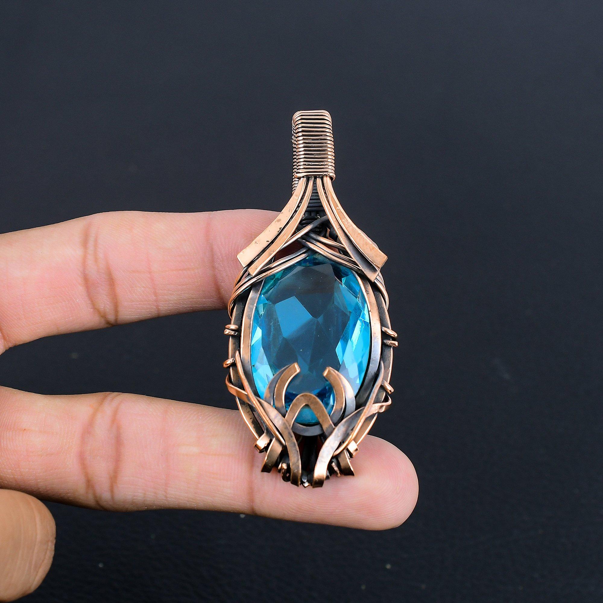 

Кулон с голубым топазом, Ювелирное изделие из драгоценного камня, обернутое медной проволокой 999 пробы, Кулон ручной работы, На День благодарения 2.55 Inches