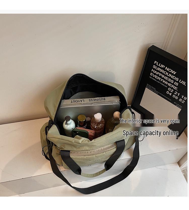 Große, faltbare Reisetasche für Damen mit Nass-/Trockentrennung - Ideal für Kurztrips, Fitnessstudio und Geschäftsreisen.
