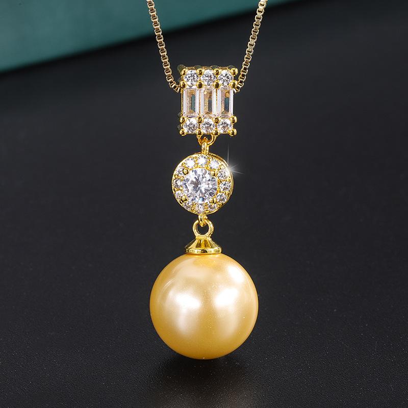 Jewelry Copper Bottom Gold-Plated Inlaid Light Yellow Fritillary Pearl Diamond Pendant 14Mm Stud Earrings 12Mm Set