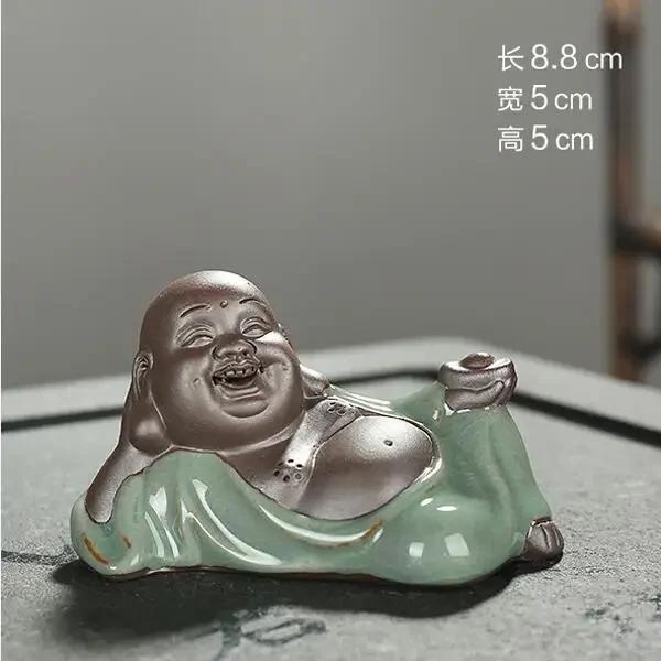 F Kreatywny Butik Uśmiechnięty Budda Zwierzak Herbaciany Ceramiczne Ozdoby Szalonego Mnicha Figurki Kung Fu i Mini Umeblowanie Domu Dekoracja Biura