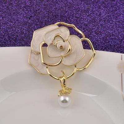 Female Fashion Pearl Camellia Brooches For Women Luxury Gold Color Alloy Flower Brooch Safety Pins 