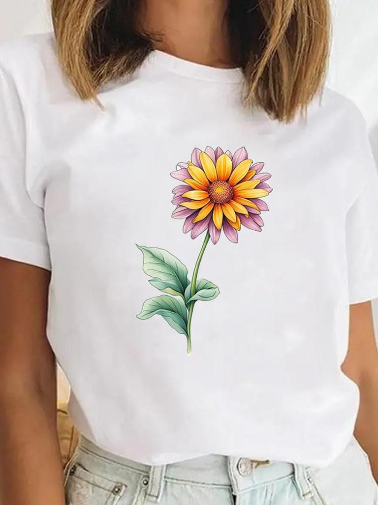 Nature Tshirt Butterfly Flowers Womens Tshirt Watercolor Print Tshirt Oversize Casual Tshirt Nature Lover Daily Streetwear
