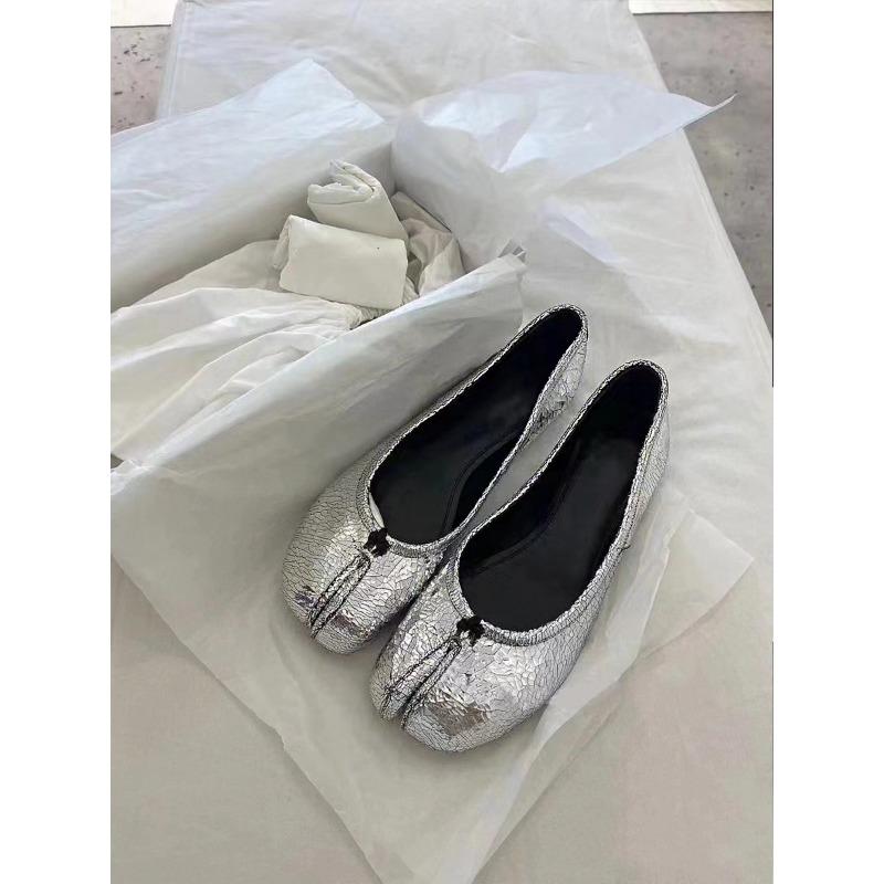 

Sheepskin version, single shoes, women s pig s foot shoes, shallow mouth flat bottom, one pedal, genuine leather pig s trotter split-toe shoes 40