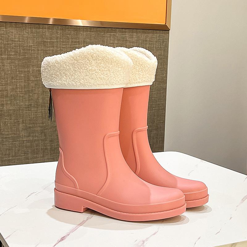 Medium Tube Women's Outdoor Water Shoes High Tube Rain Boots Fashion Rain Shoes Lightweight Rubber Shoes Kitchen Waterproof Overshoes