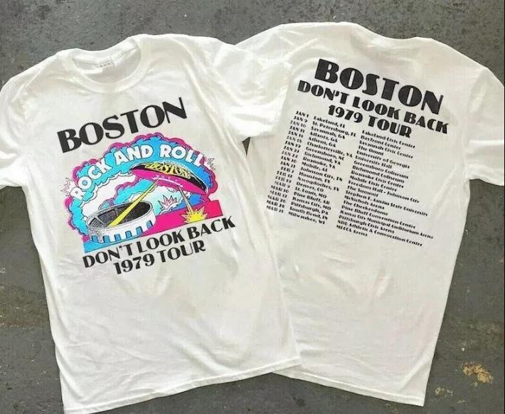 Vintage Boston Rock Band Don t Look Back 1979 Tour Unisex Classic T-shirt 2XL