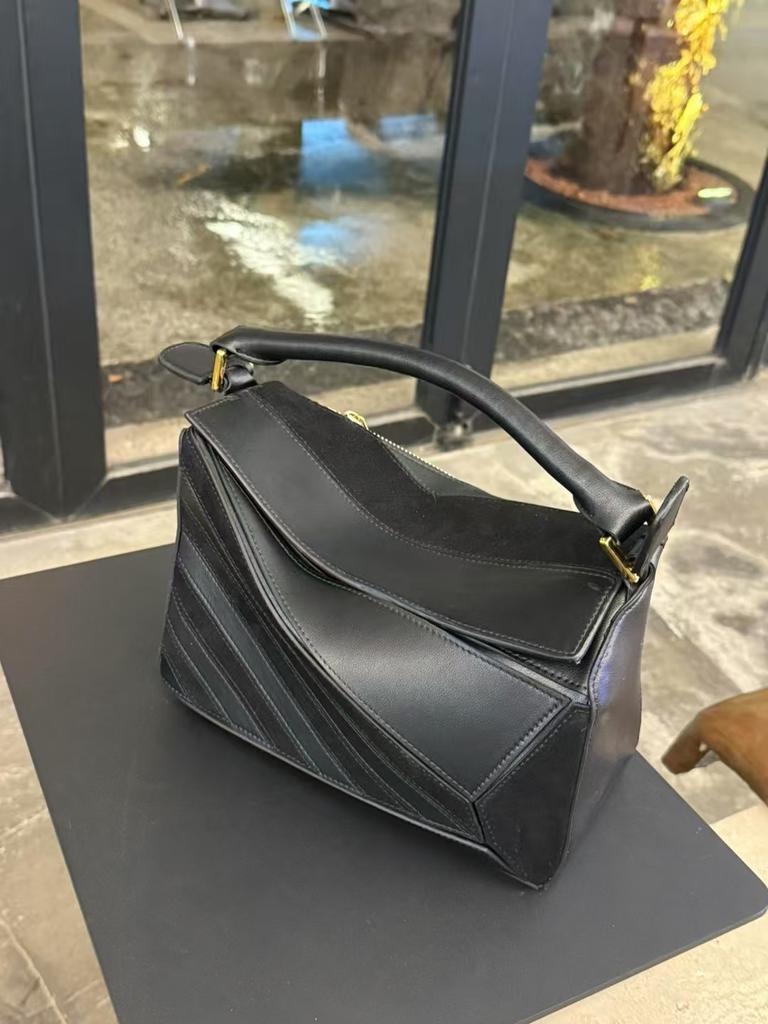 Bao Women's 25 New Style Puzzle Cowhide Stitched Retro Leather Surface Quilted Bag With Hidden Ribbon Decoration Cross-body Satchel