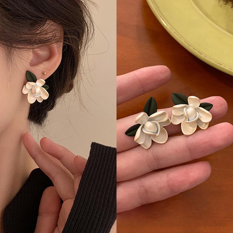 LATS White Flower Stud Earrings for Women Flower Earring Modern Cute Teens Girl Party Jewelry Accessories Gifts