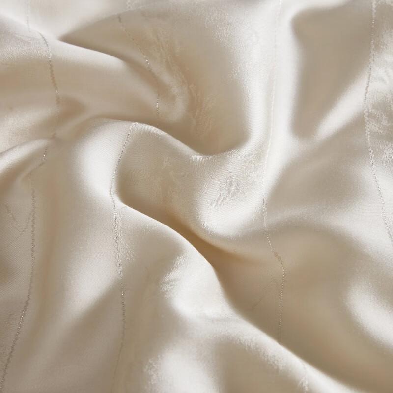 MengJie Silver Blossom Four-Season Fiber Quilt