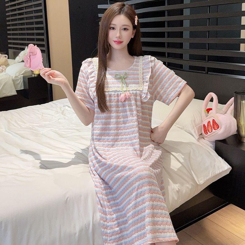 2026 Women's Sweet Casual Mid-Length Plus Size Striped V-Neck Short-Sleeve Nightgown