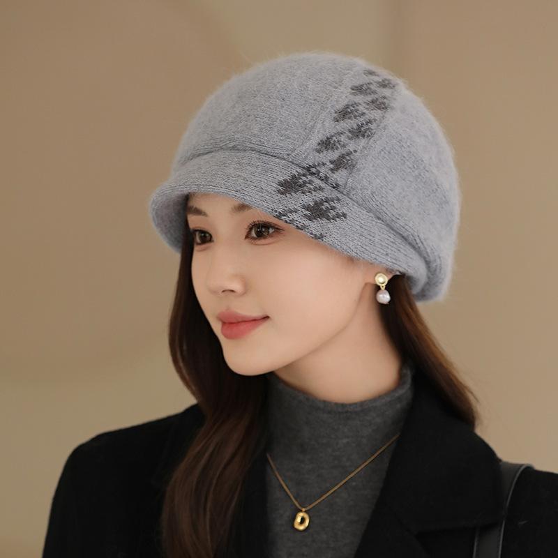 Autumn and Winter Temperament Elegant Mother Hat Women Versatile Middle-aged Elderly Knitted Wool Hat Windproof Ear Protection Beret