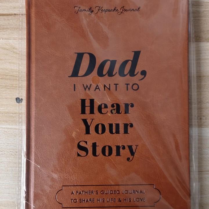 Mom/Dad I Want to Hear Your Story: Mother s/Father s Day Journal Notebook 210x140mm