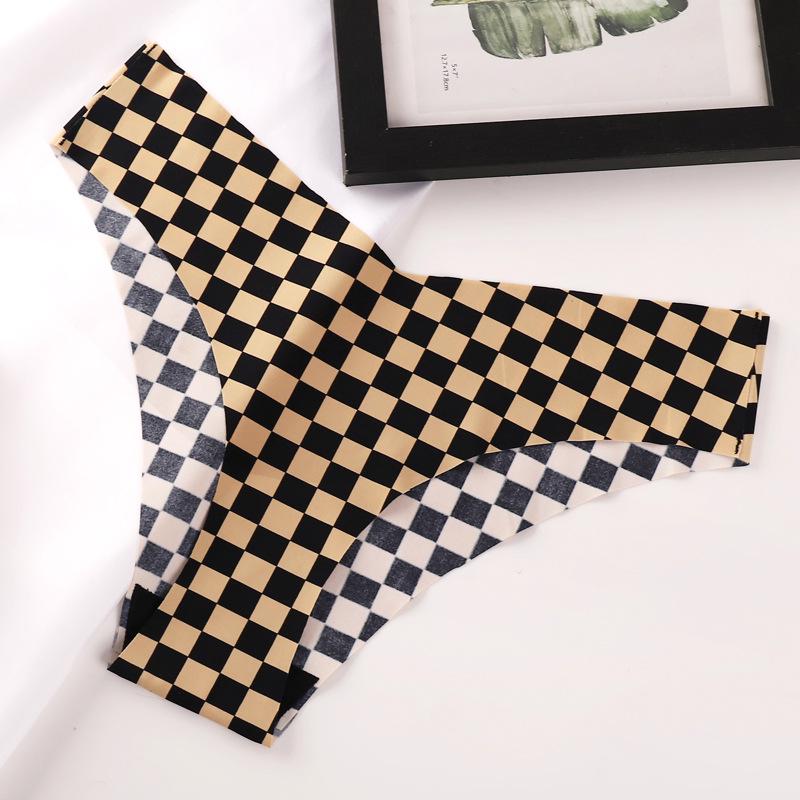 

Европейские и американские бесшовные женские трусики с леопардовым принтом из ледяного шелка, быстросохнущие и удобные Extra Large