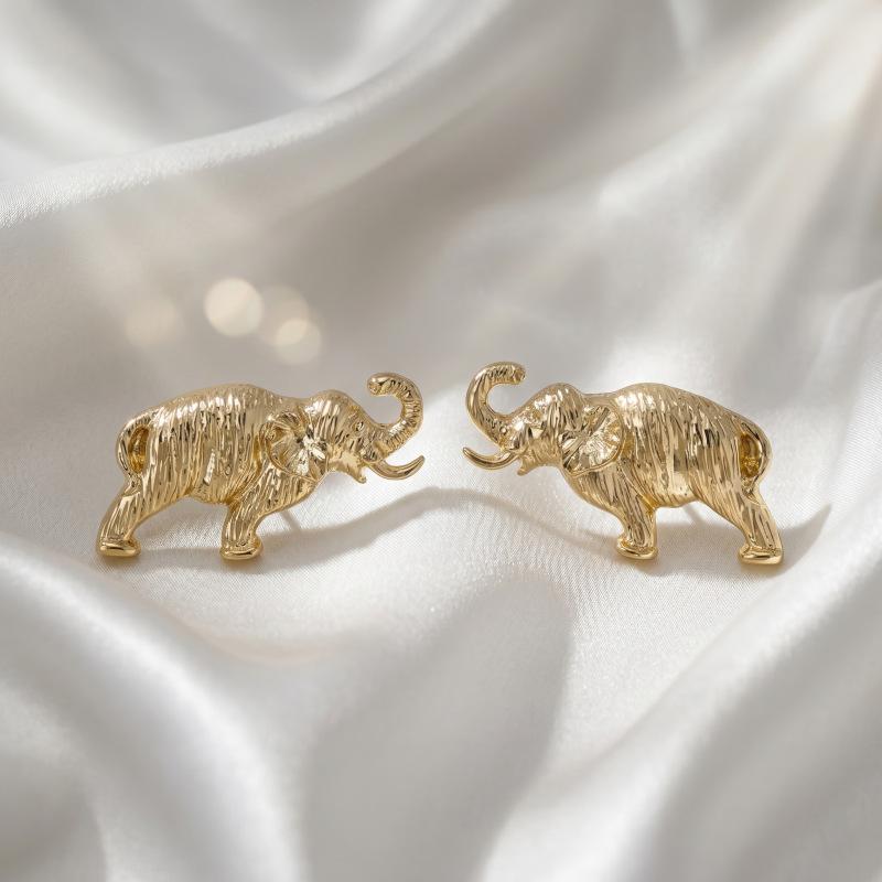 Retro fashion creative Thai style elephant striped earrings high-end stud earrings simple and versatile earrings