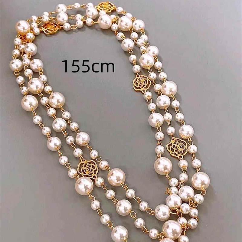 French Retro Glass Pearl Flower Necklace: Versatile High-End Sweater Chain for Women