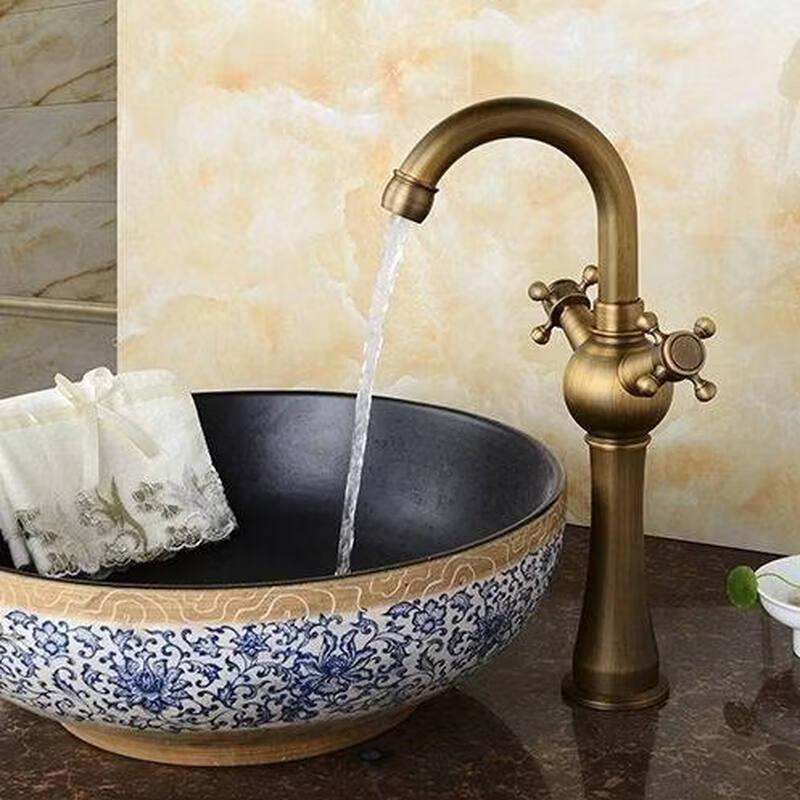 European Style Antique Hot & Cold Wall-Mounted Faucet