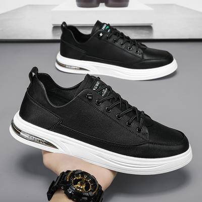 Moda Moda Sapatos para Homens ao ar livre Tendência preto Couro Sapatos Casuais Flats Skate Sapatos homens Lazer Rua Tênis