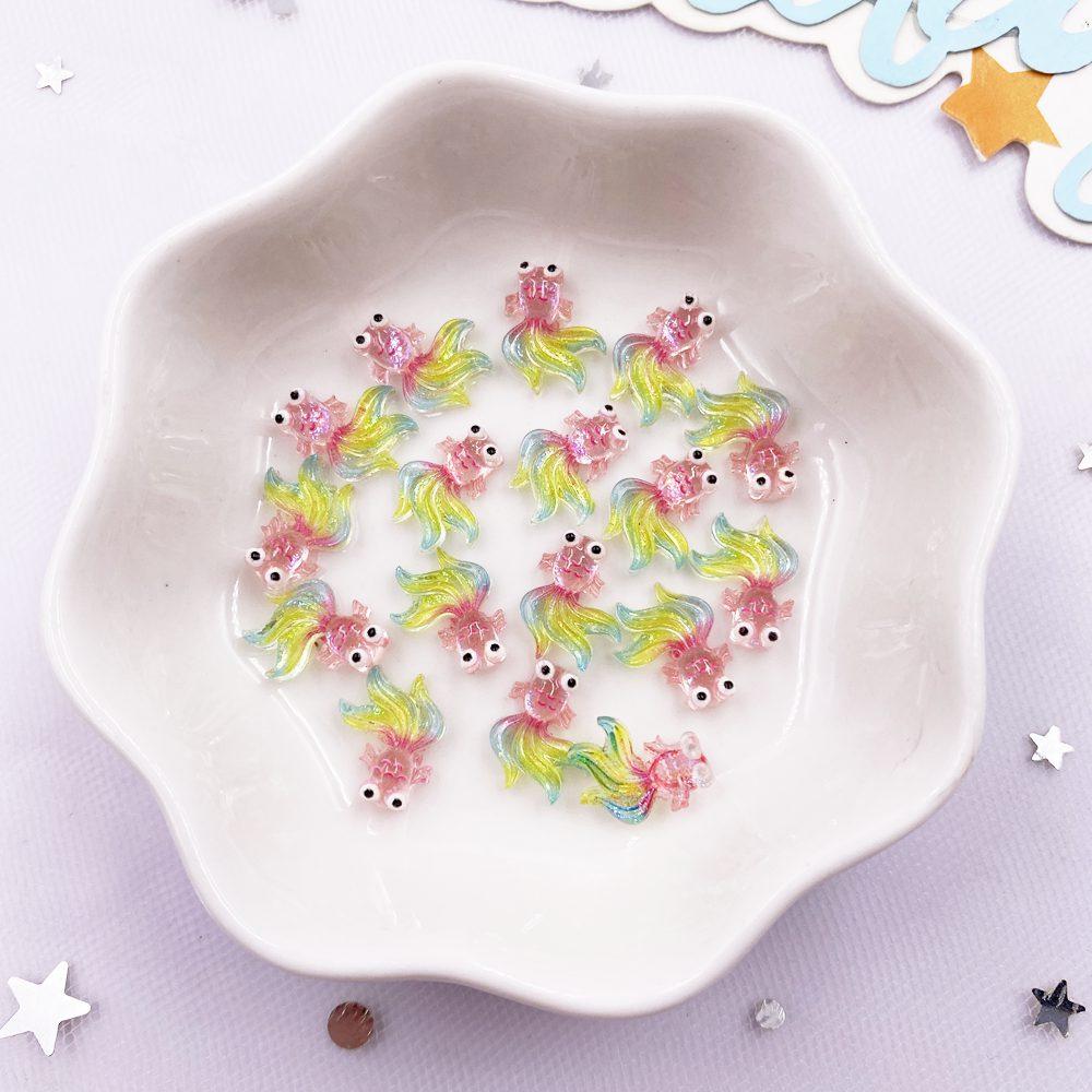 50pcs Resin Colorful Glitter Goldfish Figurines Flatback Rhinestone Applique DIY Nail Art Jewellery Scrapbook Accessories Crafts