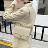 single shoulder messenger tofu bags, commuting niche design, large capacity, fashionable and simple small square bags