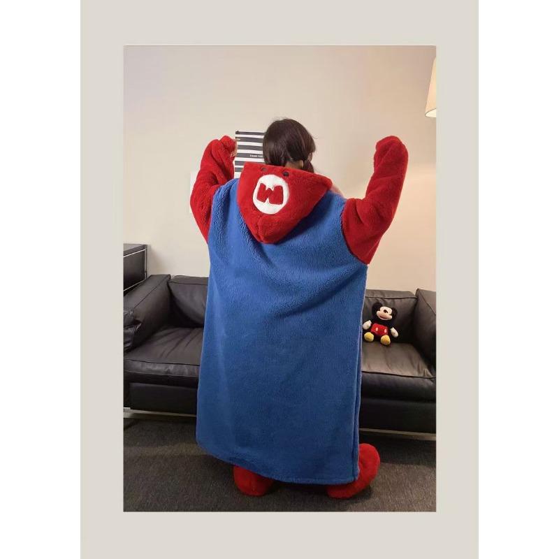 Men's and women's fall and winter sports and leisure warm TV blanket premium women's plush soft robe fluffy warm fluffy bathrobe robe long robe