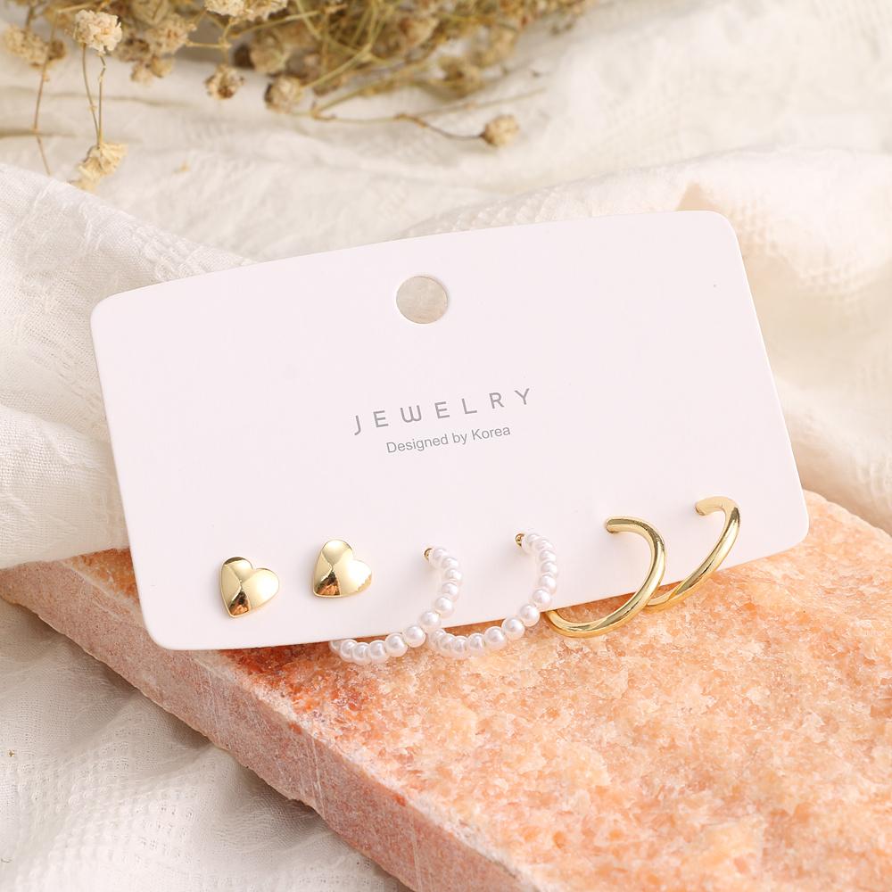 Fashion Cute Love Heart Stud Earrings Simple Small Hoop Earrings for Women