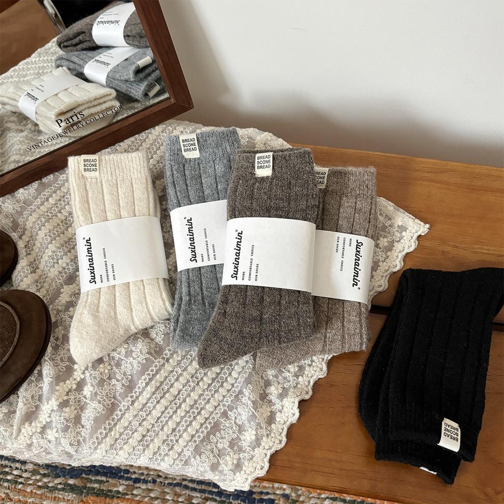 Woolen Socks for Women In Autumn and Winter Maillard Vertical Mid-calf Socks with Fabric Labels for Warmth Long Pile Socks