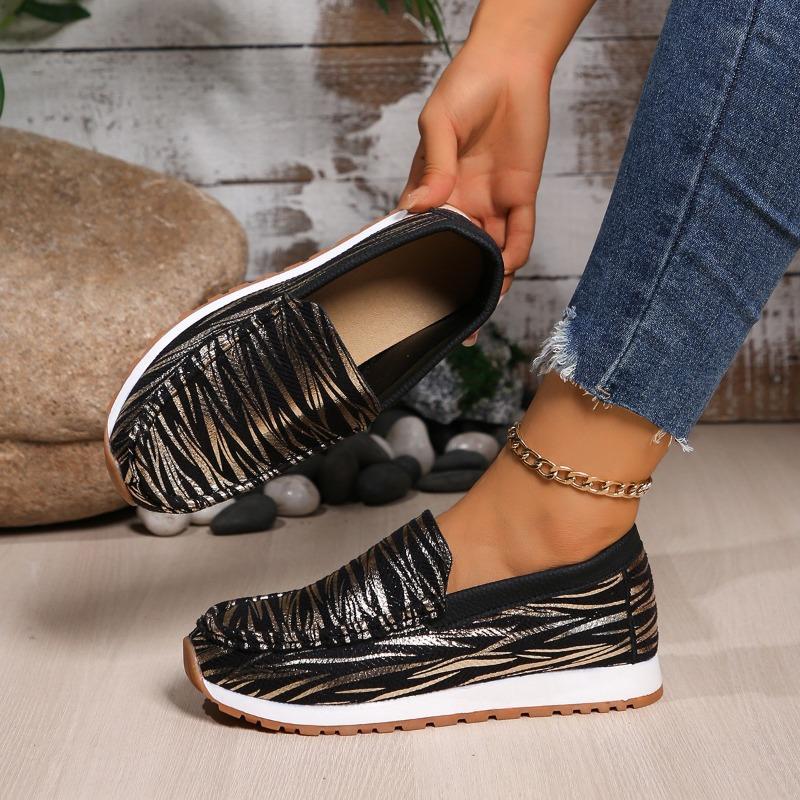 

Мода 2025 Новые Женские Милые Туфли-лоферы с Круглым Носком Легкие Весенние Слипоны на Плоской Подошве Женские Повседневные Домашние и Уличные Мультяшные Лоферы 35 чёрный