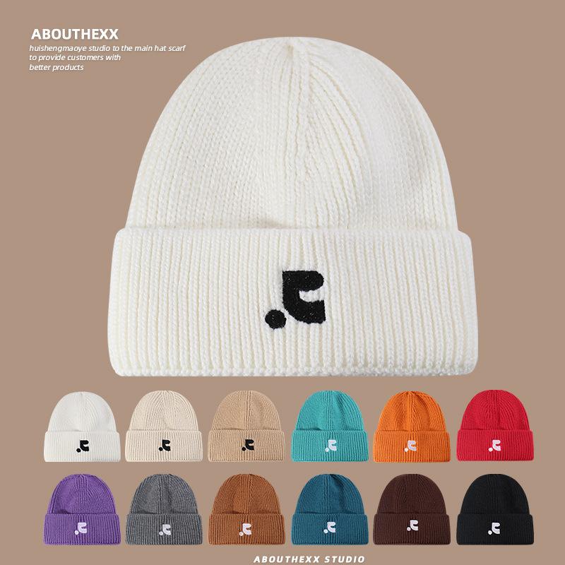 Autumn and Winter Warm Hats for Female Stars with The Same Letters Knitted Hats for Students and Couples Pullover Cold Hats Woolen Hats for Men