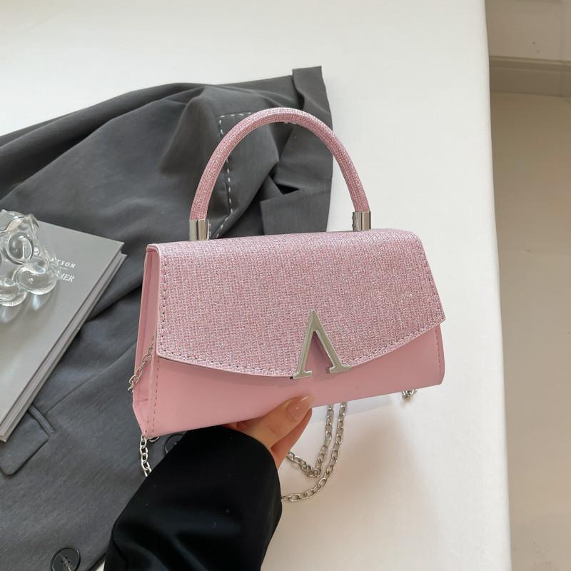 

V Letter Fashionable Decoration With Glossy Material Women Chain Bag Crossbody
