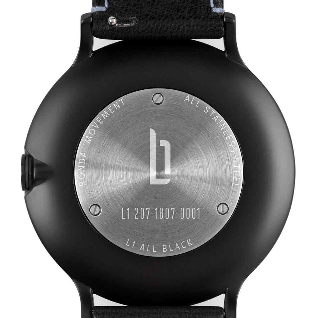 Zegarek Lilienthal Berlin z małą sekundą, Wyprodukowano w Niemczech, L01-207-B004C