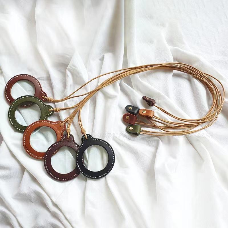 1Pc Simple Solid Color Adjustable Neck Hanging 3x Magnifying Glass PU Leather Case for Elderly High Power Portable Magnifying Glass Protective Case