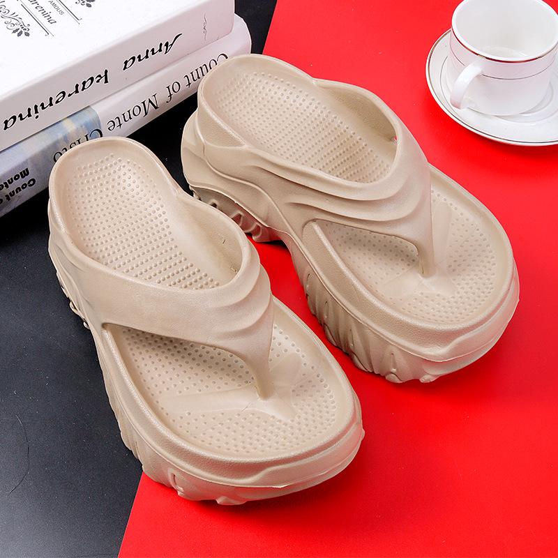 

Летние уличные шлепанцы на платформе и танкетке 2024: Шлепанцы для увеличения роста и похудения 36-37