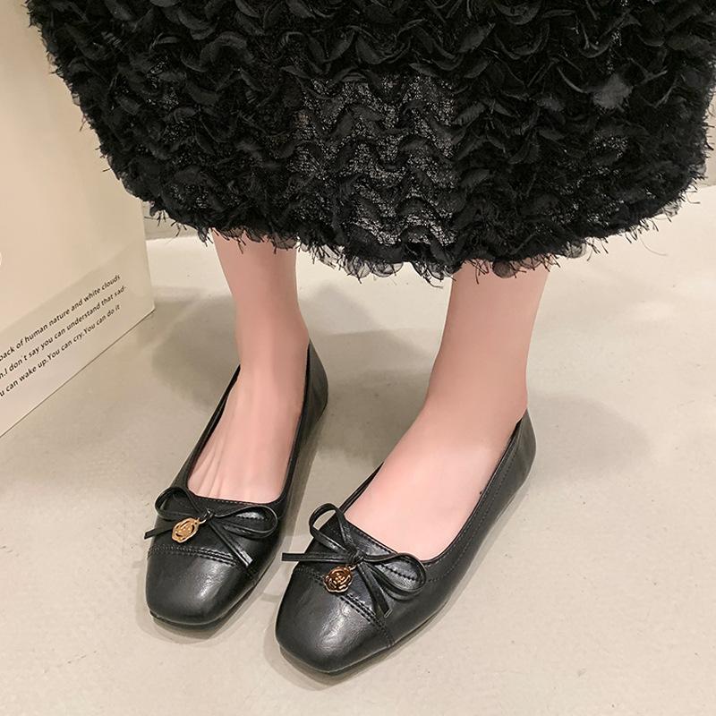 Mary Jane Women's Low Heel Soft Leather Shoes New Round Head Multi functional Retro Fashion Comfortable Leisure Versatile