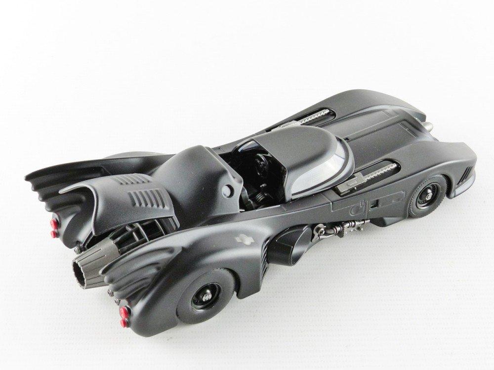 124 1989 Batman Batmobile wDiecast Batman