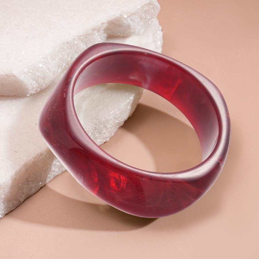 European & American Geometric Rivet Star Bracelet: Luxurious, Fashionable, Versatile, and Exaggerated Jewelry for Women.