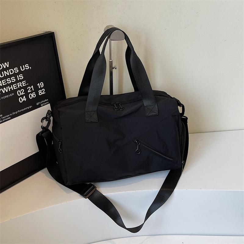 Travel bag women's new large-capacity travel bag niche design casual fitness bag personalized trendy shoulder yoga bag