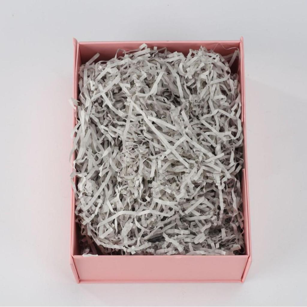In-Stock Raffia Grass and Silk Shredded Paper for Decoration & Gift Box Filler