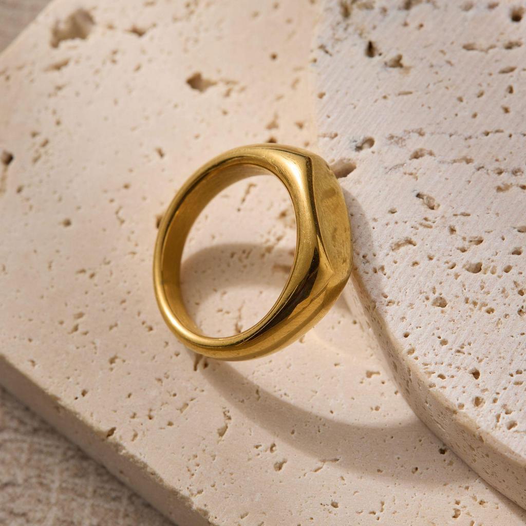 18k Gold Minimalist Cold Style Polished Ring Band