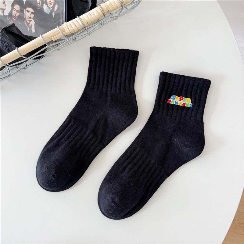 Cityboy Korean Trend Embroidered Mid-Calf Skateboard Cotton Socks for Men and Women