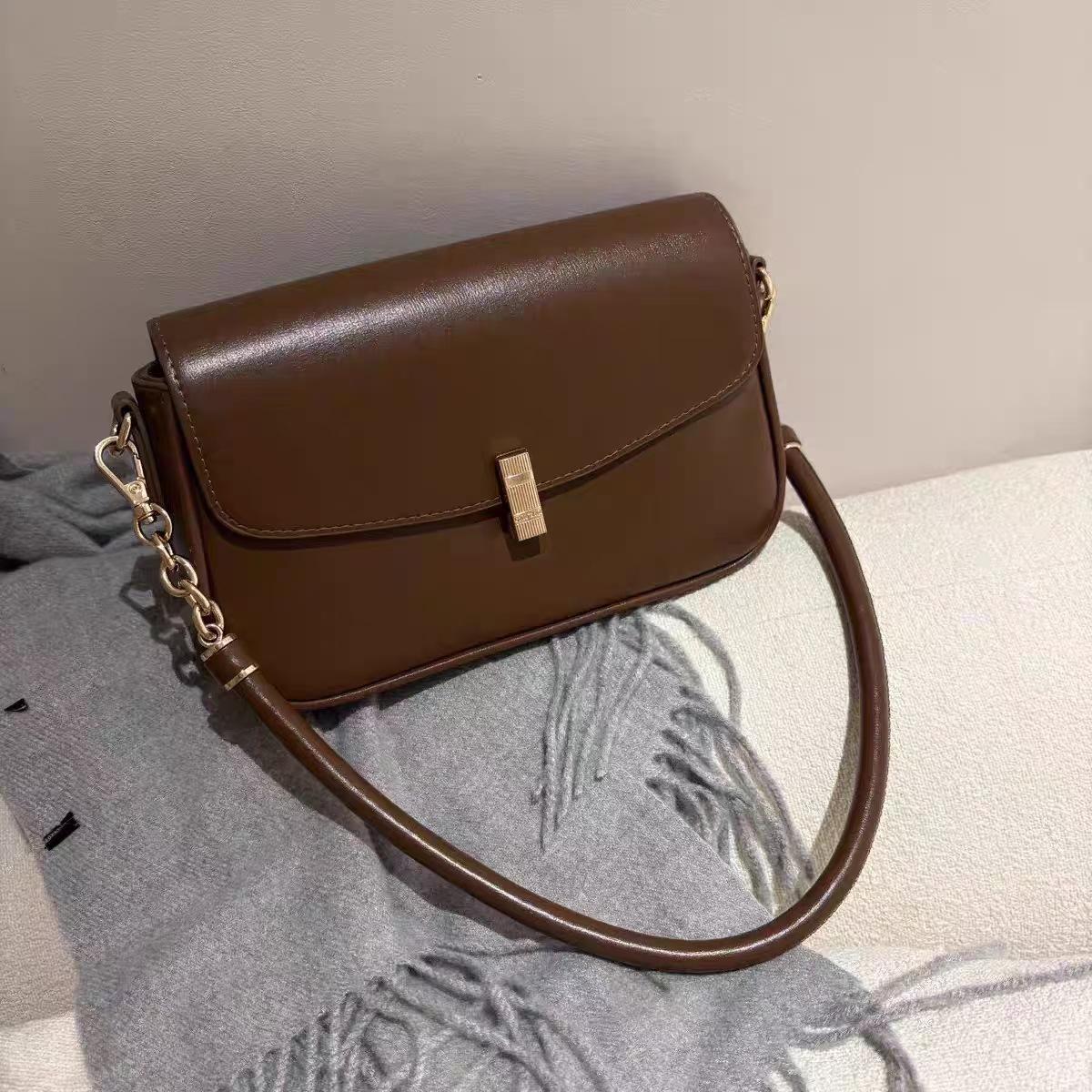 

Nanfeng Retro Versatile Golden Autumn Image Armpit Bag Women s 2025 New High-end Commuter Bag Shoulder Crossbody Bag
