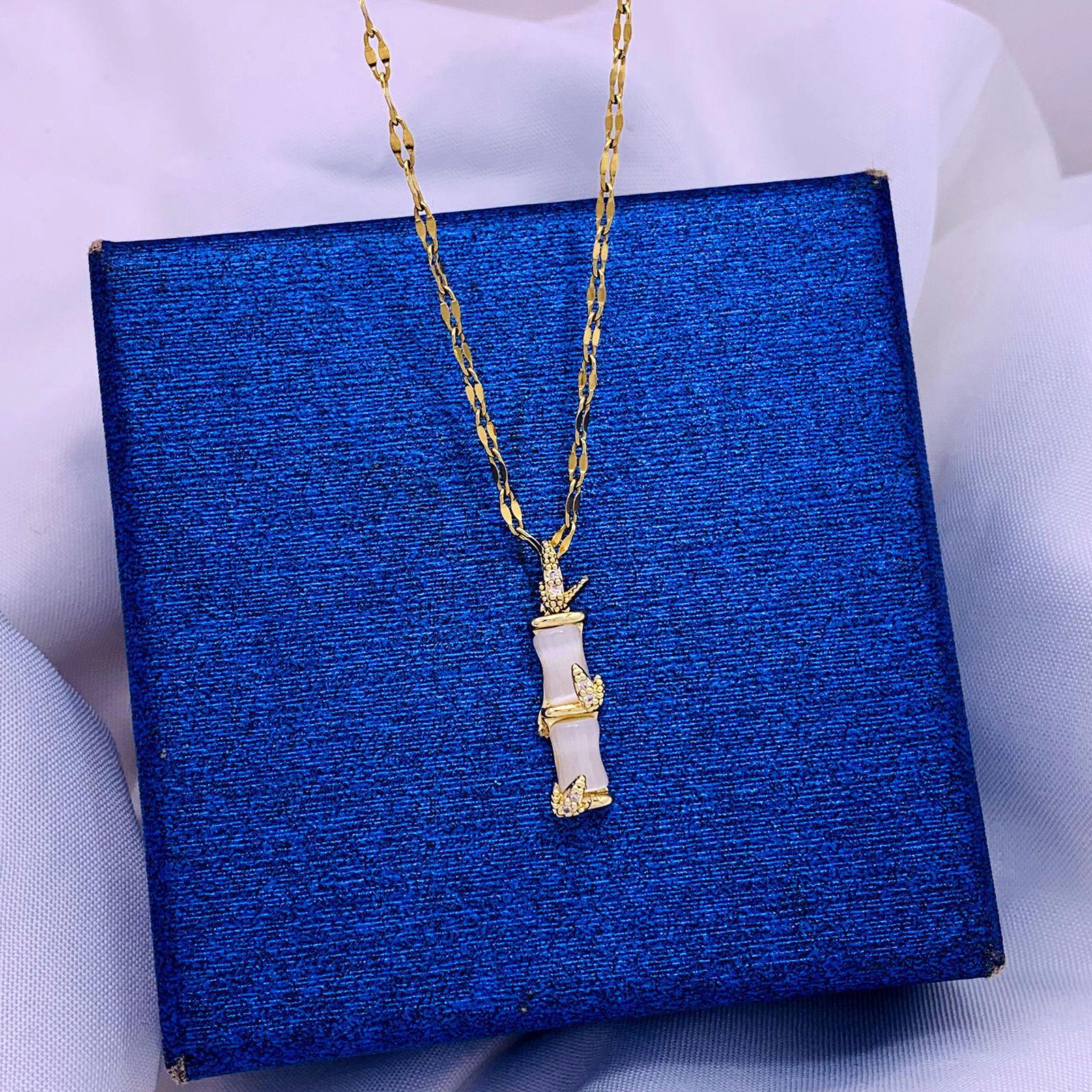 

Изысканное бамбуковое колье из 18-каратного золота для женщин: Высококлассная, стильная, универсальная ключичная цепочка для уникального и элегантного образа.