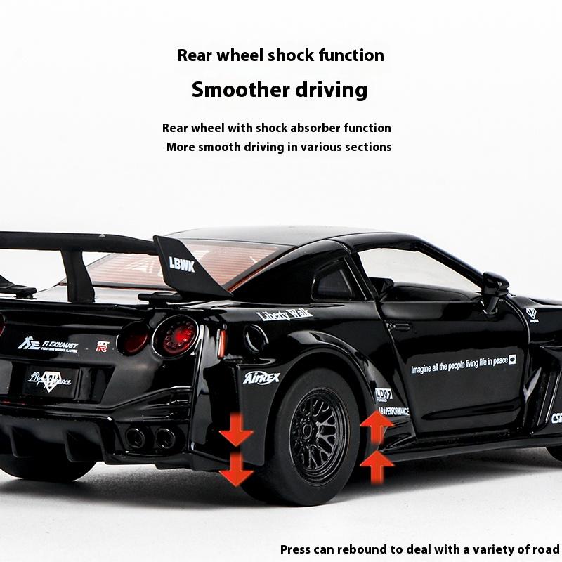 1/32 Scale Skyline Nissan GTR CSR2 Alloy Sports Car Model Die-cast Metal Toy Racing Model Simulation Sound and Light Children's Gift