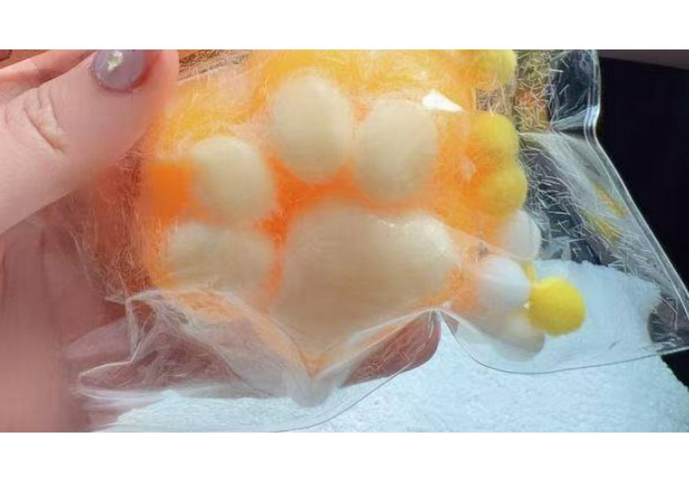 Cat Paw Plush Stress Relief Squeeze Toy - Handmade Simulation and Venting Toy