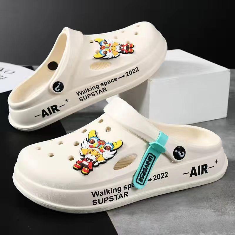 

Новая пара повседневных туфель с отверстиями, мужская обувь, нескользящие и дезодорирующие шлепанцы с закрытым носком, женские супермягкие платформенные студенческие летние 42-43 [one size smaller]