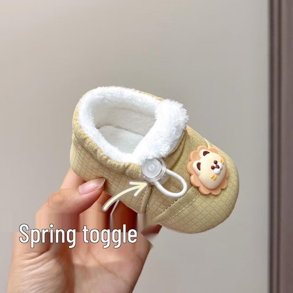 Winter Fleece Baby Shoes: Breathable, Sweat-Absorbing, Non-Slip Cotton Shoes for 0-1 Year Olds with Cartoon Design.