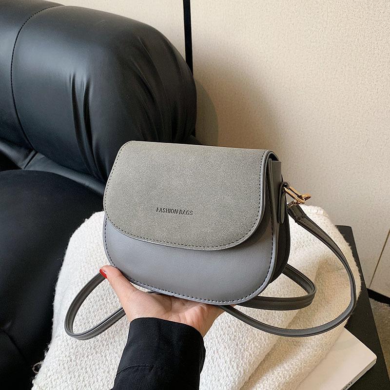 

Ретро мода пригородная текстура сумка через плечо женская 2024 осень и зима новая корейская версия простая повседневная маленькая квадратная сумка серый